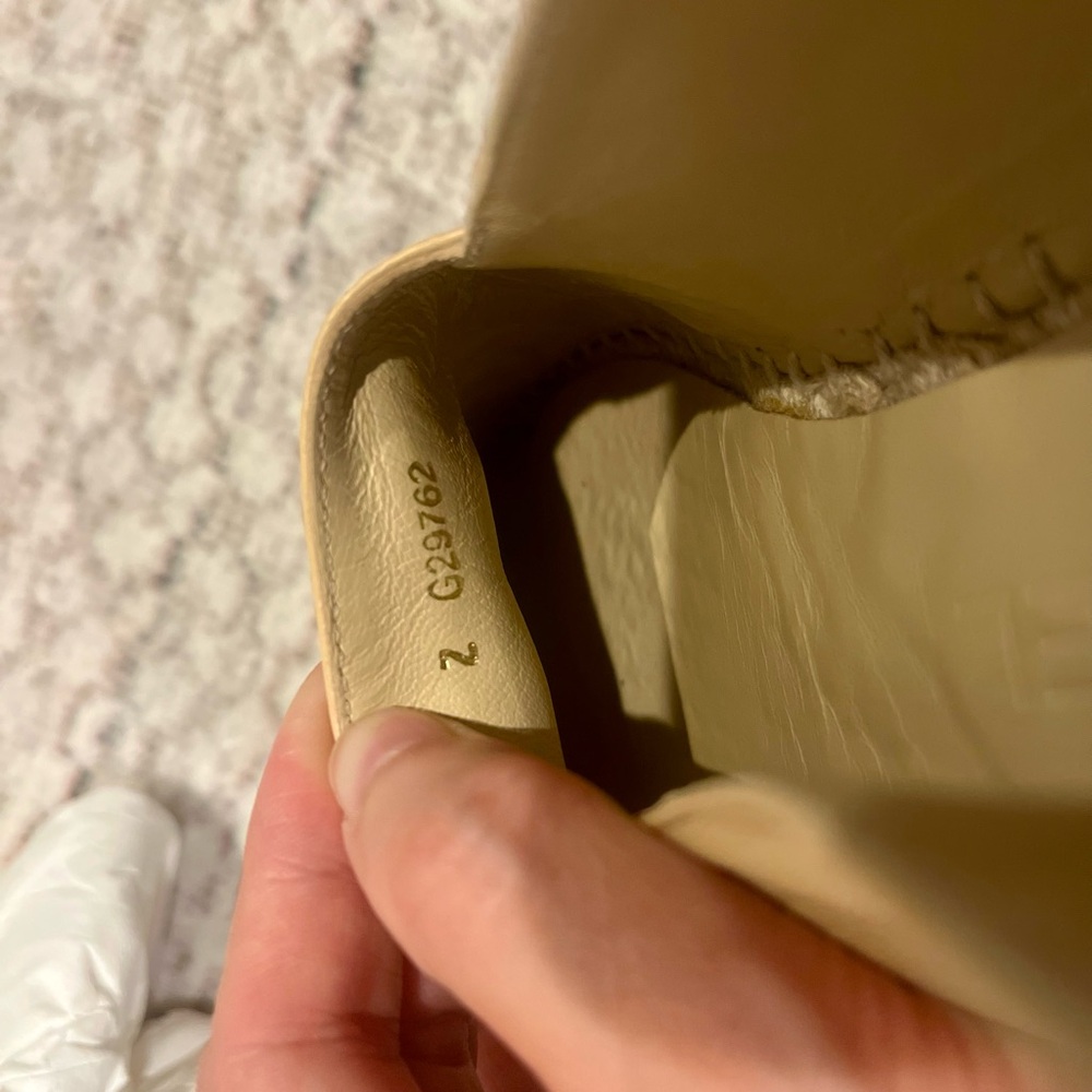 CHANEL Tan and Black Espadrille Flats with Iconic Logo - Picture 4 of 5